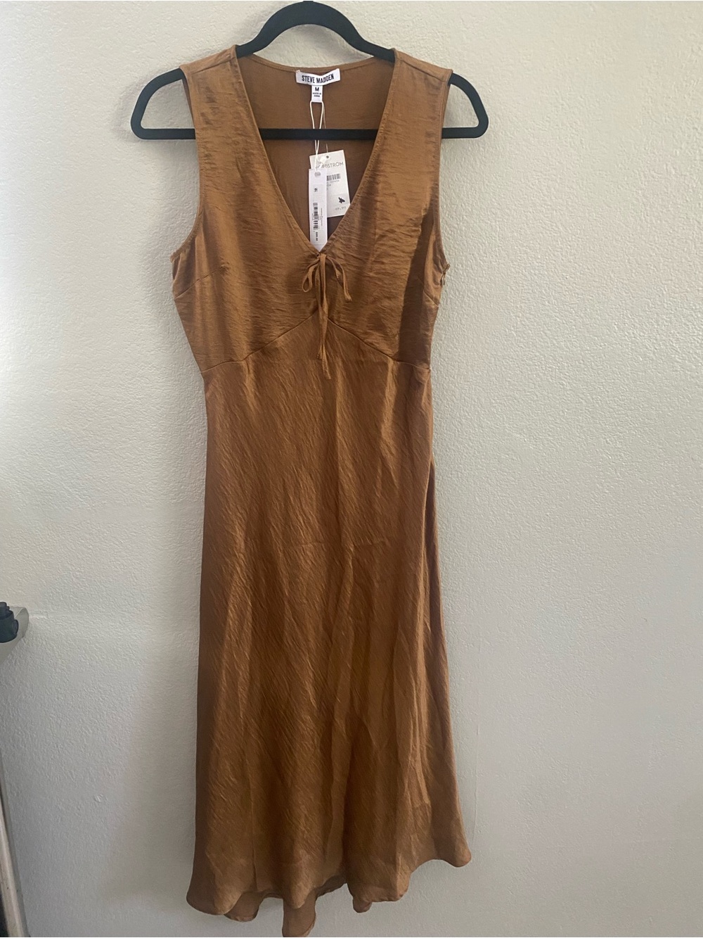 NWT Steve Madden Washed Satin Keyhole Copper-Tone V-Neck Midi Dress